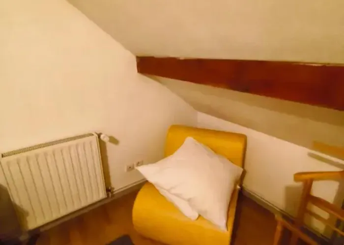 A Avec Jardin Romilly-sur-Seine