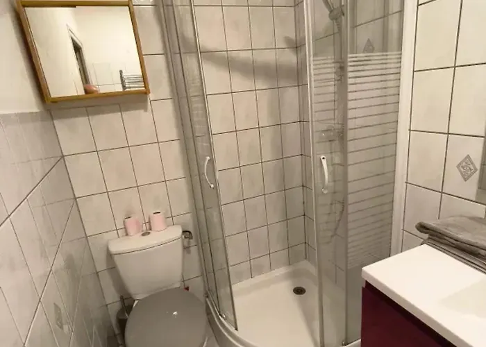 A Avec Jardin Romilly-sur-Seine